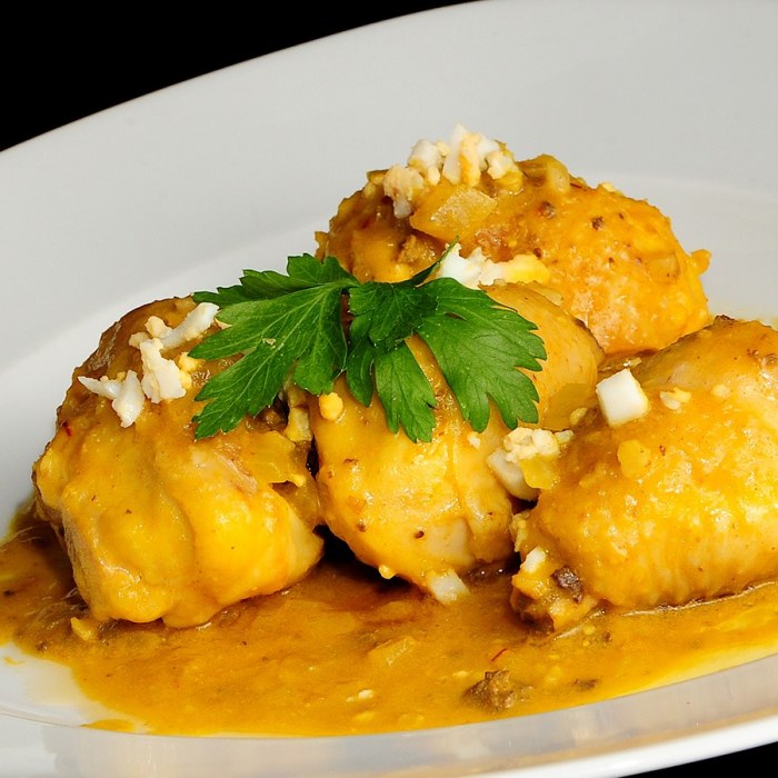 Chicken in Pepitoria
